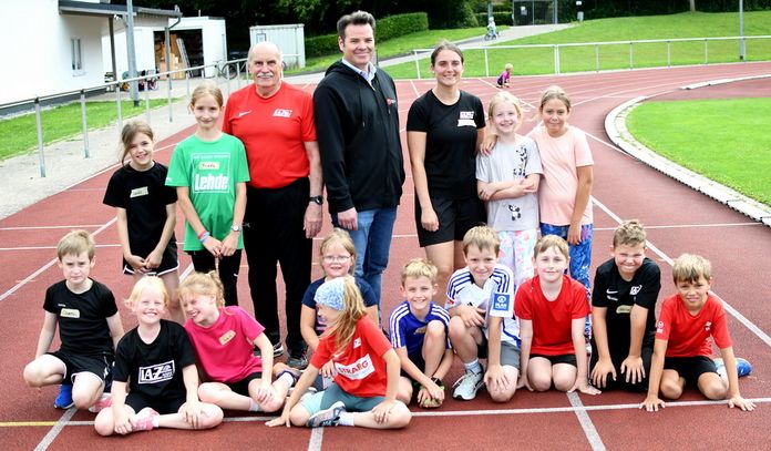 Stadtwerke und LAZ verlängern Kooperation beim Grundschul-Sprintcup